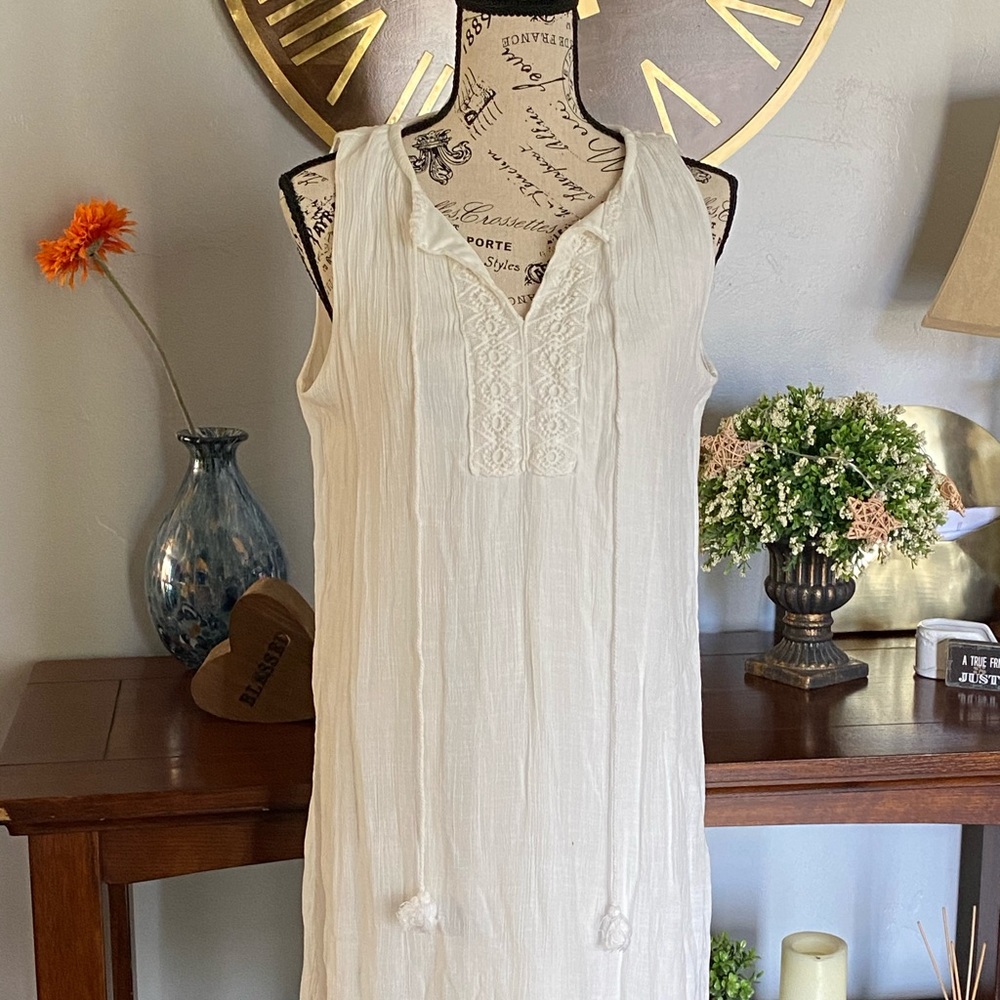 Sleeveless swing dress
